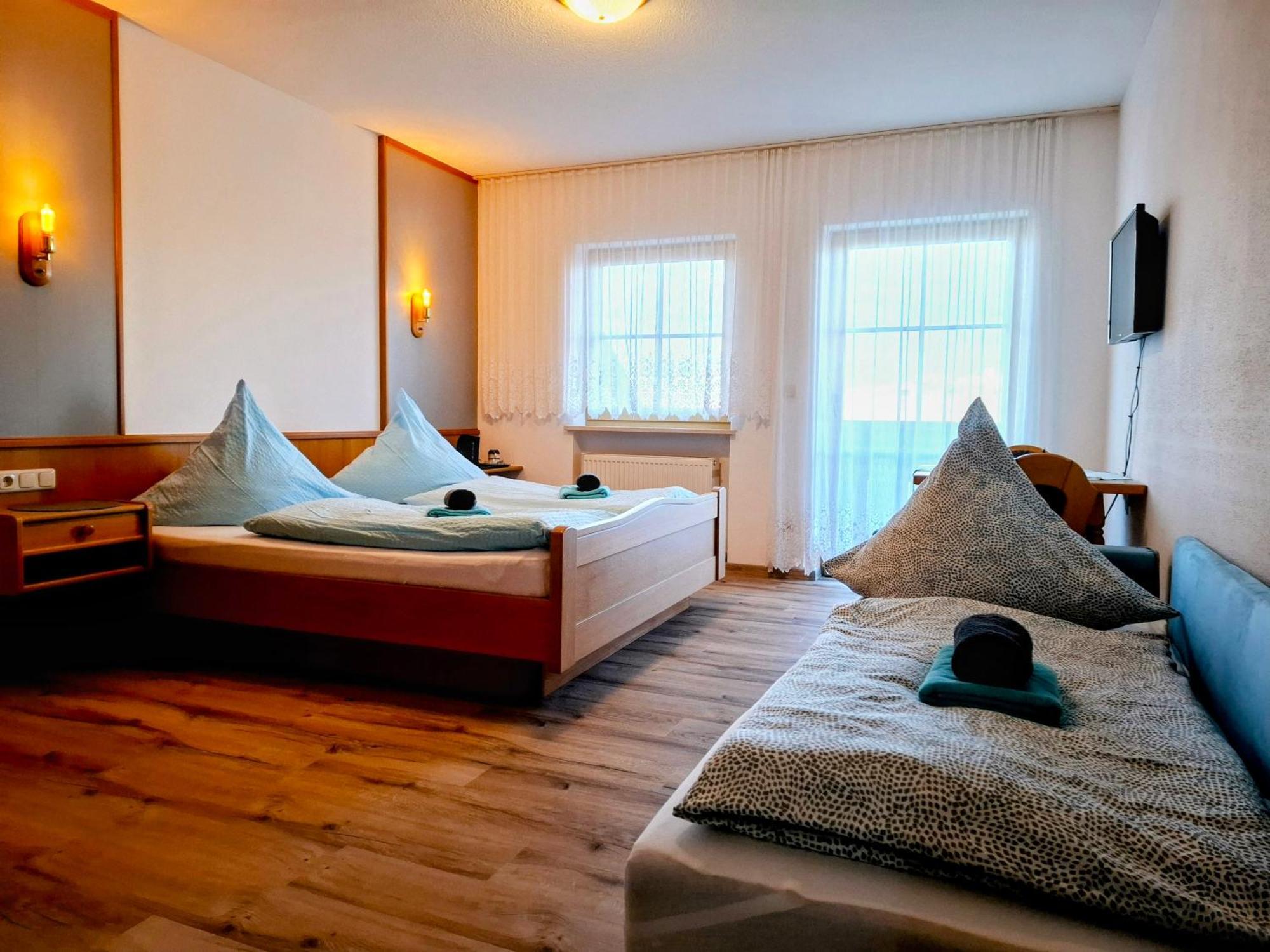 Fruehstuecks-Pension Lichtenauer Hof Thyrnau Luaran gambar